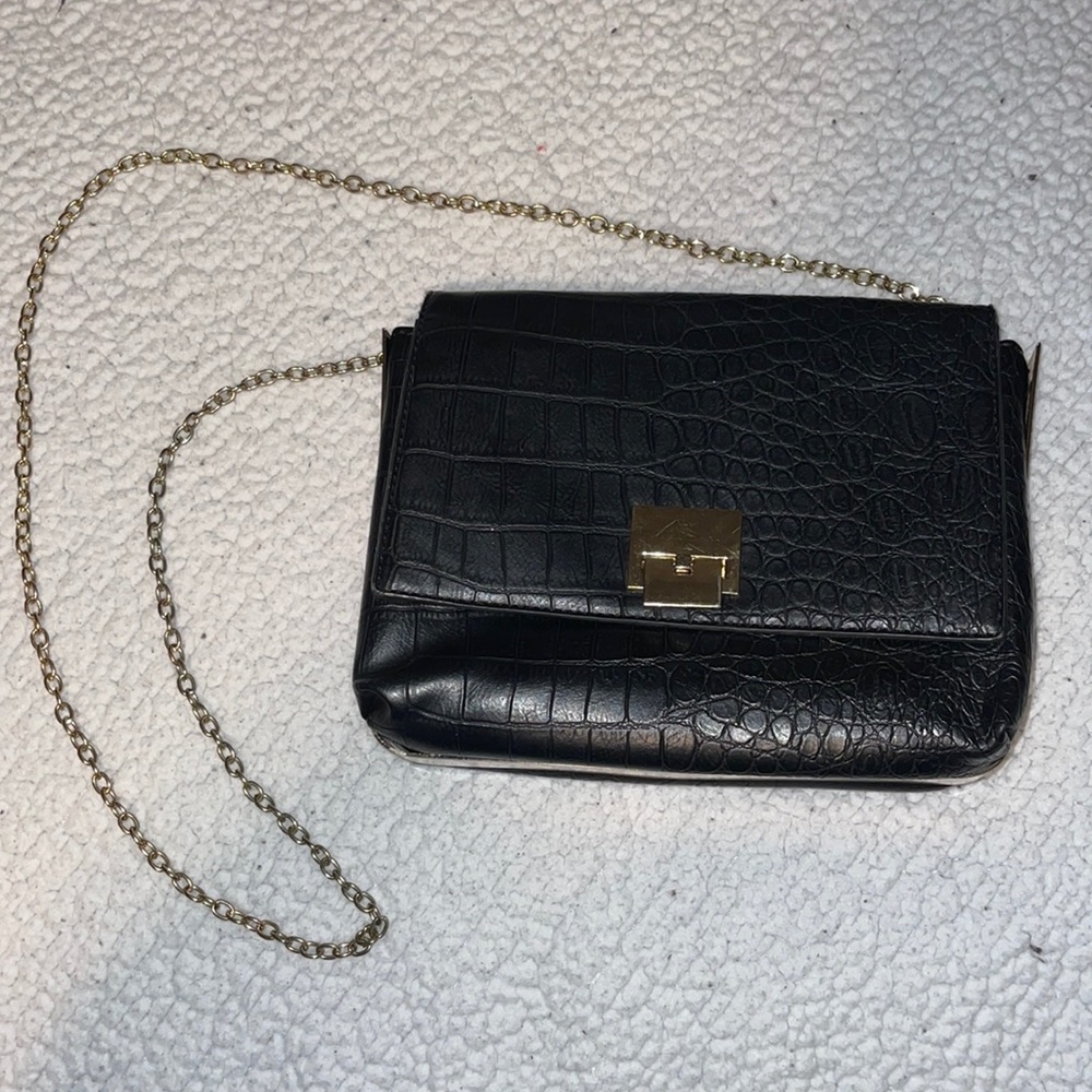 Black Forever 21 purse